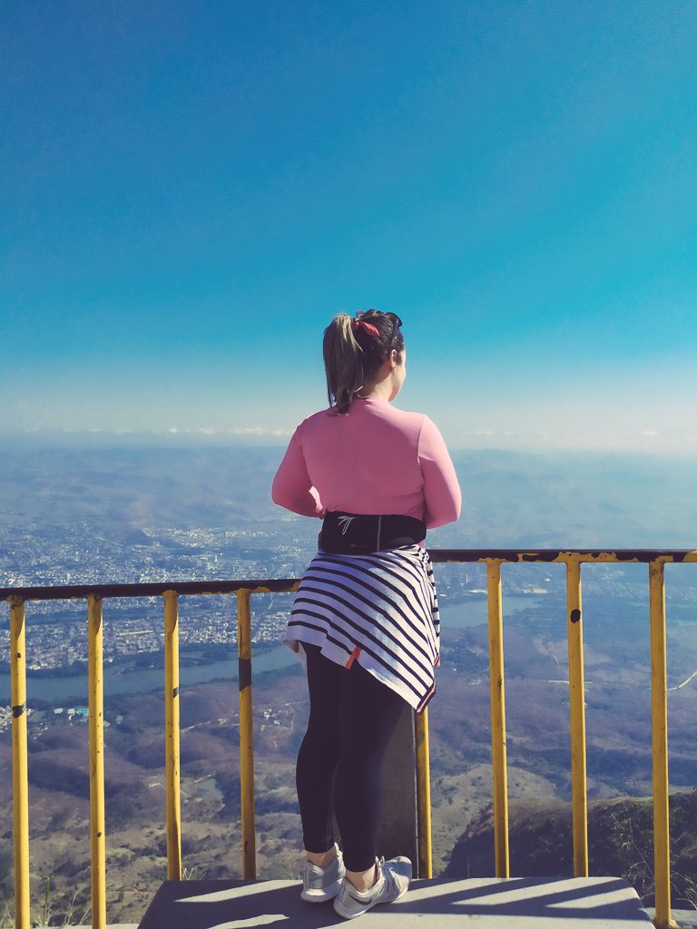 corredoraviajan's tweet photo. Pico do Ibituruna https://t.co/9u1BmVy8EP