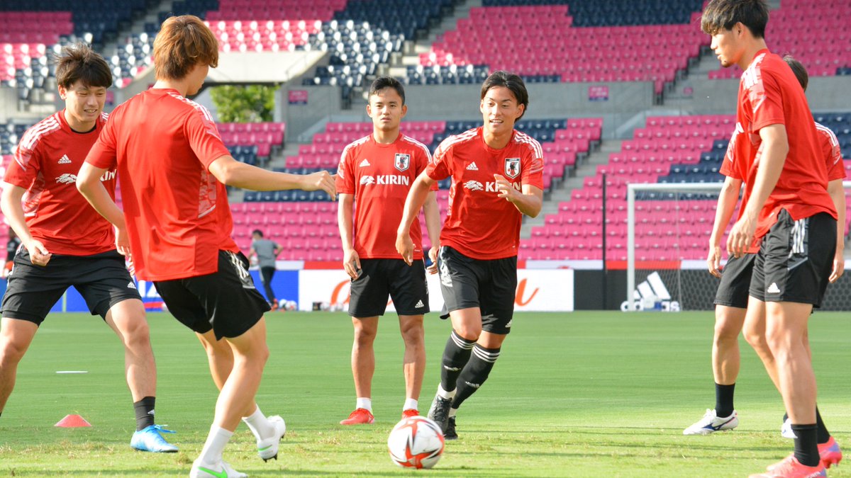 朝日新聞サッカー担当 S Tweet U24日本代表 は12日に行われる キリンチャレンジカップ U24ホンジュラス戦に向け 会場となる ヨドコウ桜スタジアム で練習しました 公開は冒頭15分のみ 森保一監督は 五輪本大会に向けて ゲーム勘やゲーム体力を 個人としても 朝日新聞サッカー担当 S Tweet U24日本代表 は12日に行われる キリンチャレンジカップ U24ホンジュラス戦に向け 会場となる ヨドコウ桜スタジアム で練習しました 公開は冒頭15分のみ 森保一監督は 五輪本大会に向けて ゲーム勘やゲーム体力を 個人としても