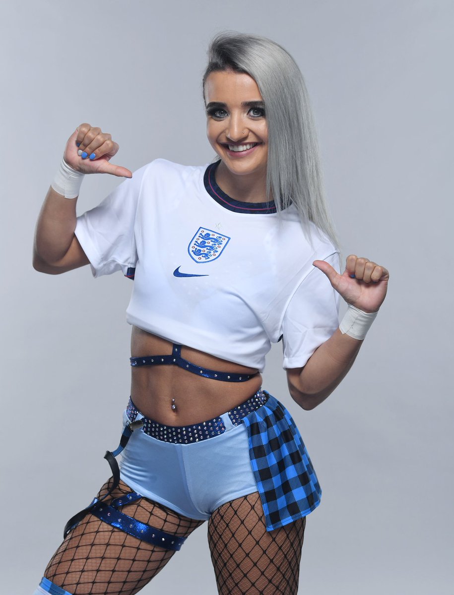 WWEUK's tweet photo. HERE WE GO. From @NXTUK to @England… GOOD LUCK!

#ENG  #NXTUK 🦁 🦁 🦁 https://t.co/8XOGbTZ8Xt