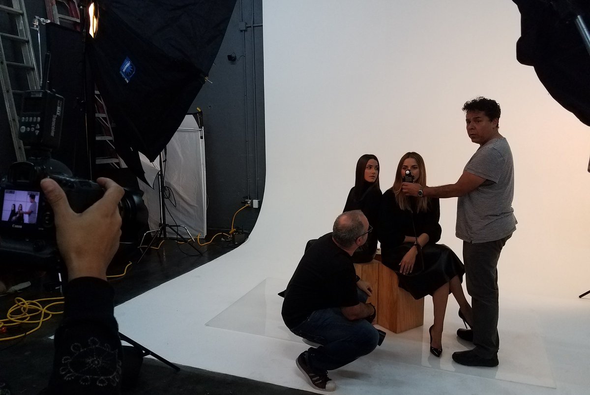 MiamiPhotoInst's tweet image. MIP Photo Studio Renting

Renting a studio can provide you with the tools needed to deliver professional results on an amateur budget.

In MIP you'll have the perfect production studio for your next project.

Book your session today!

bit.ly/MIP_Studio_Rent

#photostudiorental