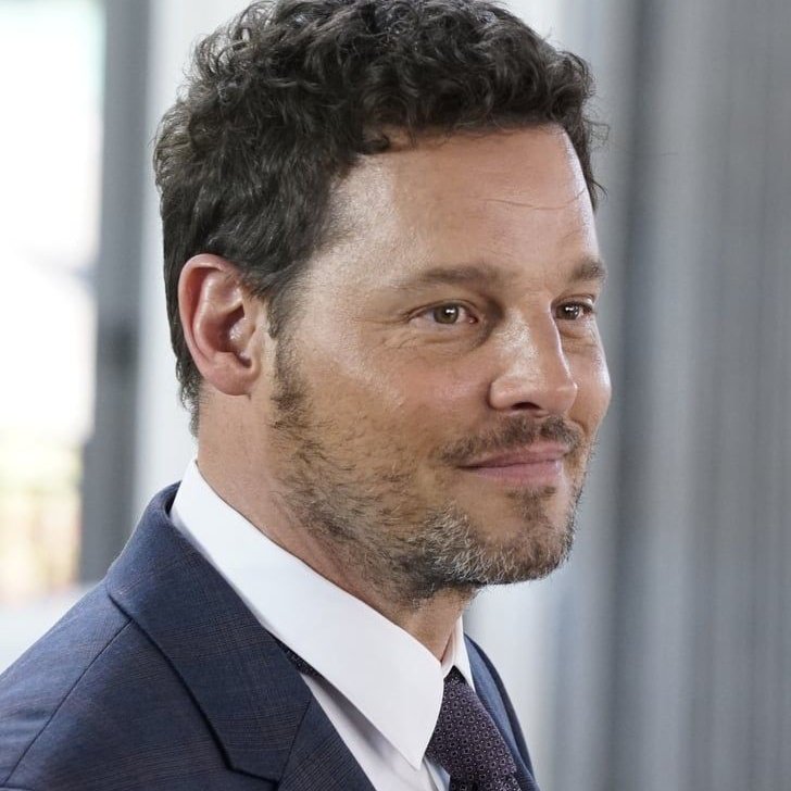 Damn! mr. justin chambers really age like fine wine happy birthday, baby. 