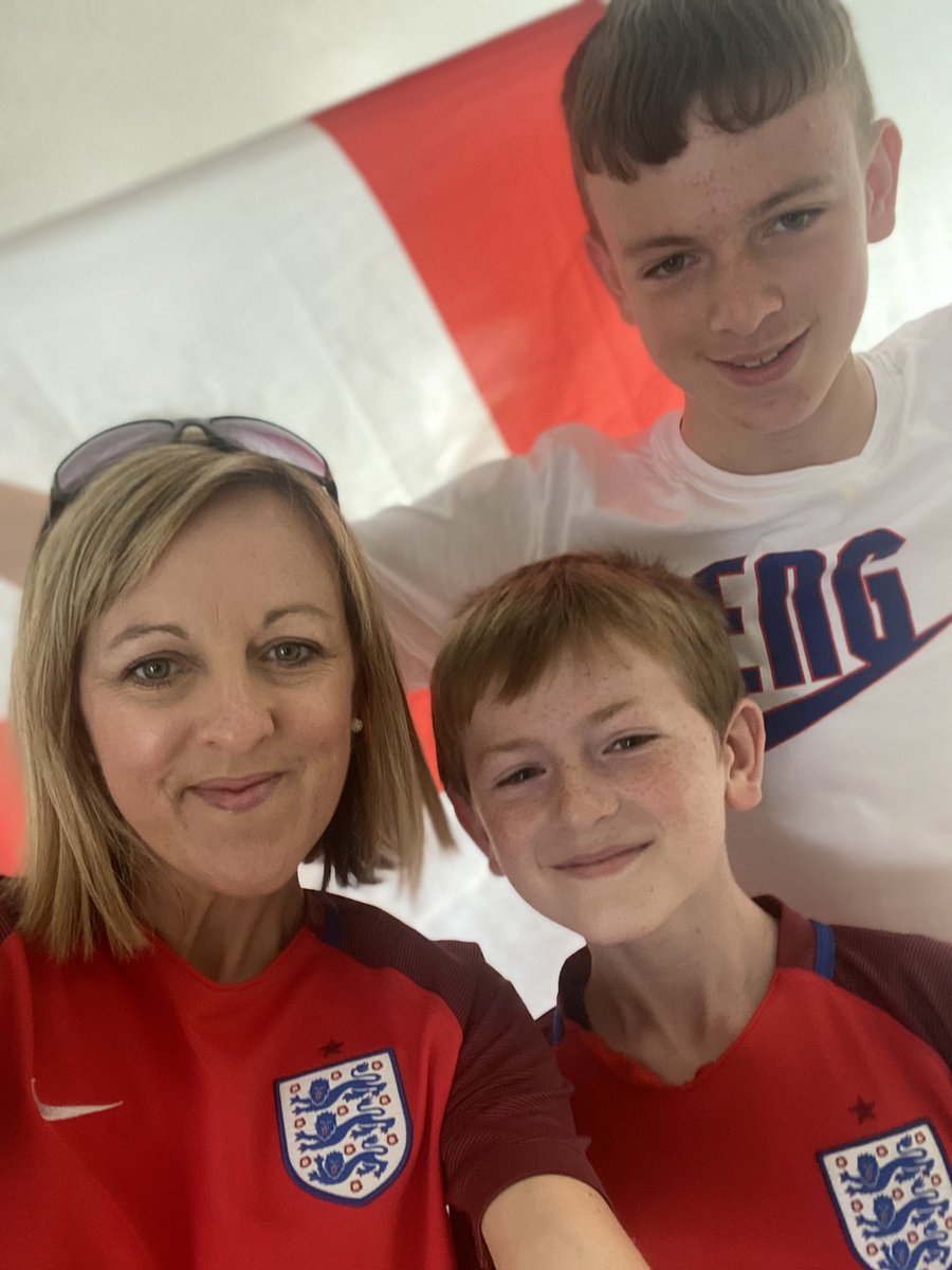 KateRob49418807's tweet photo. @SkySportsNews Come on England 🏴󠁧󠁢󠁥󠁮󠁧󠁿 https://t.co/VFidig1B2b