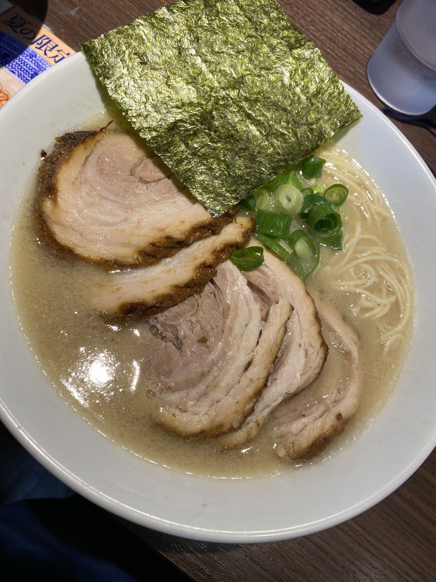 Tommy Ok V Twitter 今日は ラーメンの日 みたいだね 繁忙期で忙しすぎて 朝メシ 昼メシ食う暇ないから 先日の ラーメン小川 のチャーシューメン貼っとこ ラーメンの日 ラーメン ラーメン小川 昭島市