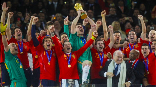 marca's tweet photo. 🏆🇪🇸 11 años desde que la @SeFutbol  ganara el MUNDIAL y nosotros seguimos emocionándonos….😍 https://t.co/mKk4fluQGD