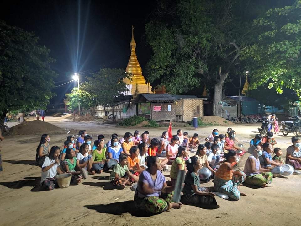 Zwe Lulin Maung (@zwe_lulin) on Twitter photo People in #Depayin Township, Sagaing Division, went on strike on July 11 to expel the evil spirits of the Terrorist Military Council by hitting the pans and pots.
WE NEED HELP FOR COVID-19
#MyanmarNeedsO2
#July11Coup
#WhatsHappeningInMyanmar People in #Depayin Township, Sagaing Division, went on strike on July 11 to expel the evil spirits of the Terrorist Military Council by hitting the pans and pots.
WE NEED HELP FOR COVID-19
#MyanmarNeedsO2
#July11Coup
#WhatsHappeningInMyanmar