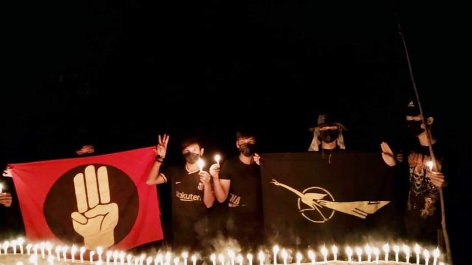 Zwe Lulin Maung (@zwe_lulin) on Twitter photo Peaceful night protest in support of <a href="/NUGMyanmar/">National Unity Government Myanmar</a> in Thayetchaung Tsp.
WE NEED HELP FOR COVID-19
#MyanmarNeedsO2
#July11Coup
#WhatsHappeningInMyanmar Peaceful night protest in support of <a href="/NUGMyanmar/">National Unity Government Myanmar</a> in Thayetchaung Tsp.
WE NEED HELP FOR COVID-19
#MyanmarNeedsO2
#July11Coup
#WhatsHappeningInMyanmar