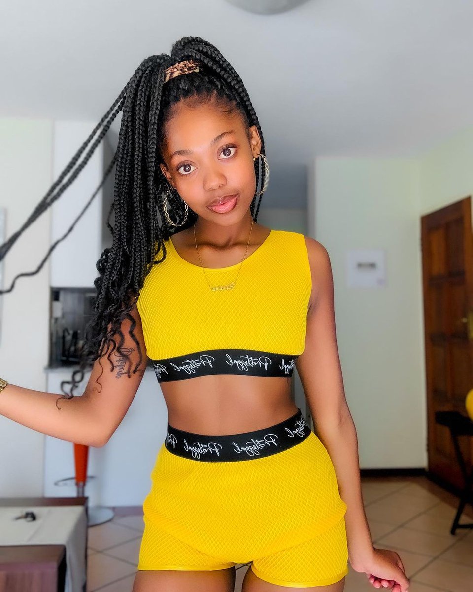 YELLOW LAMBORGHINI 🥰🥰

#appreciatemen 
Noticeboard
#GautengShutdown 
#FreeJacobZumaNow 
Alex
NSFAS