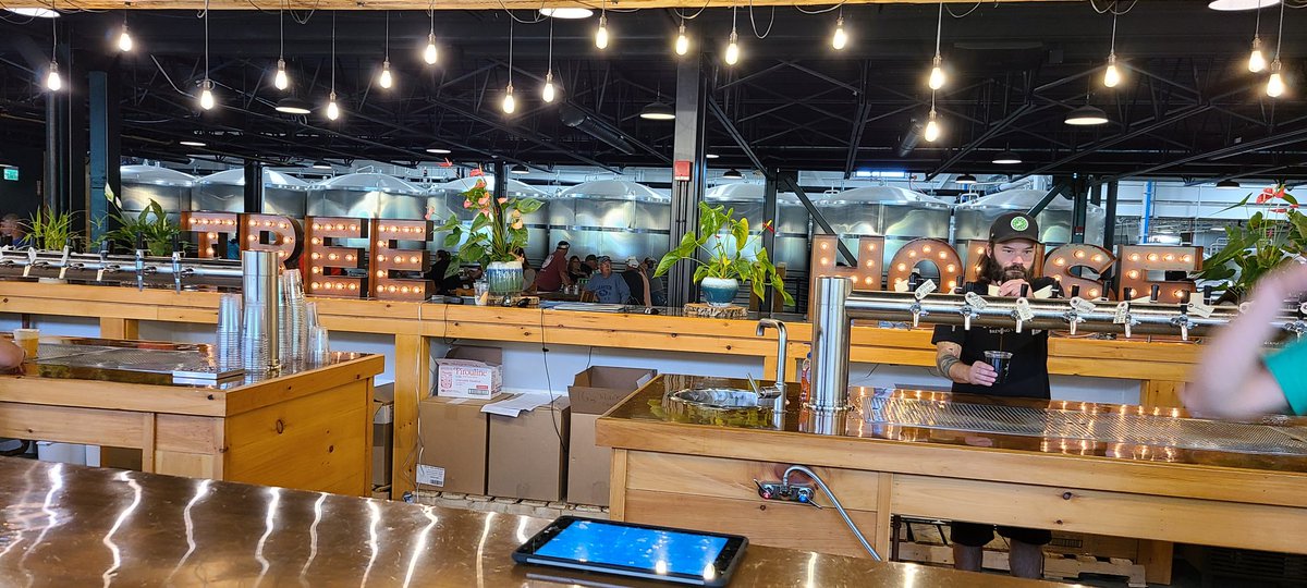 NEBeerBuddy's tweet photo. Loving that the taproom is now open.
@TreeHouseBrewCo
#treehousebrewing #mabeer #mabrewery #mabreweries #massbreweries #massbeer #massbrewery #massachusettsbeer #massachusettsbrewery https://t.co/9RWonvDAkI