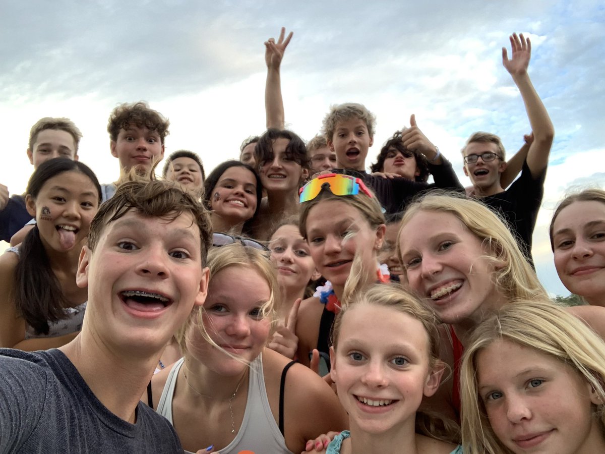 LakerAquatics's tweet photo. Joy. This is what we’re chasing.

Through the early mornings, the grueling practices, the heartbreak of missed goals, the hours training for a dream defined by a matter of seconds, the love of going fast.

It’s all to feel this kind of joy. This is what swimming really gives us. https://t.co/emr0SUqHJT