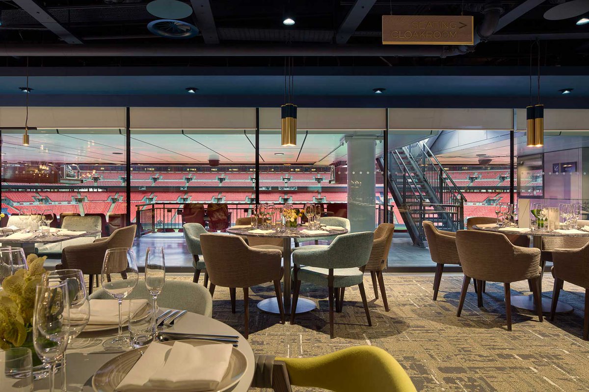 PortviewFitOut's tweet photo. Who's getting a panoramic view of #EnglandvsItaly from #OneTwenty @ClubWembley tonight? Wherever you are, we're wishing the #England team all the best of luck for the #EURO2020 final - it's coming home! ⚽ #FitOutByPortview ➡️https://t.co/7OfMQzCjiX https://t.co/CYoWuTx3oj