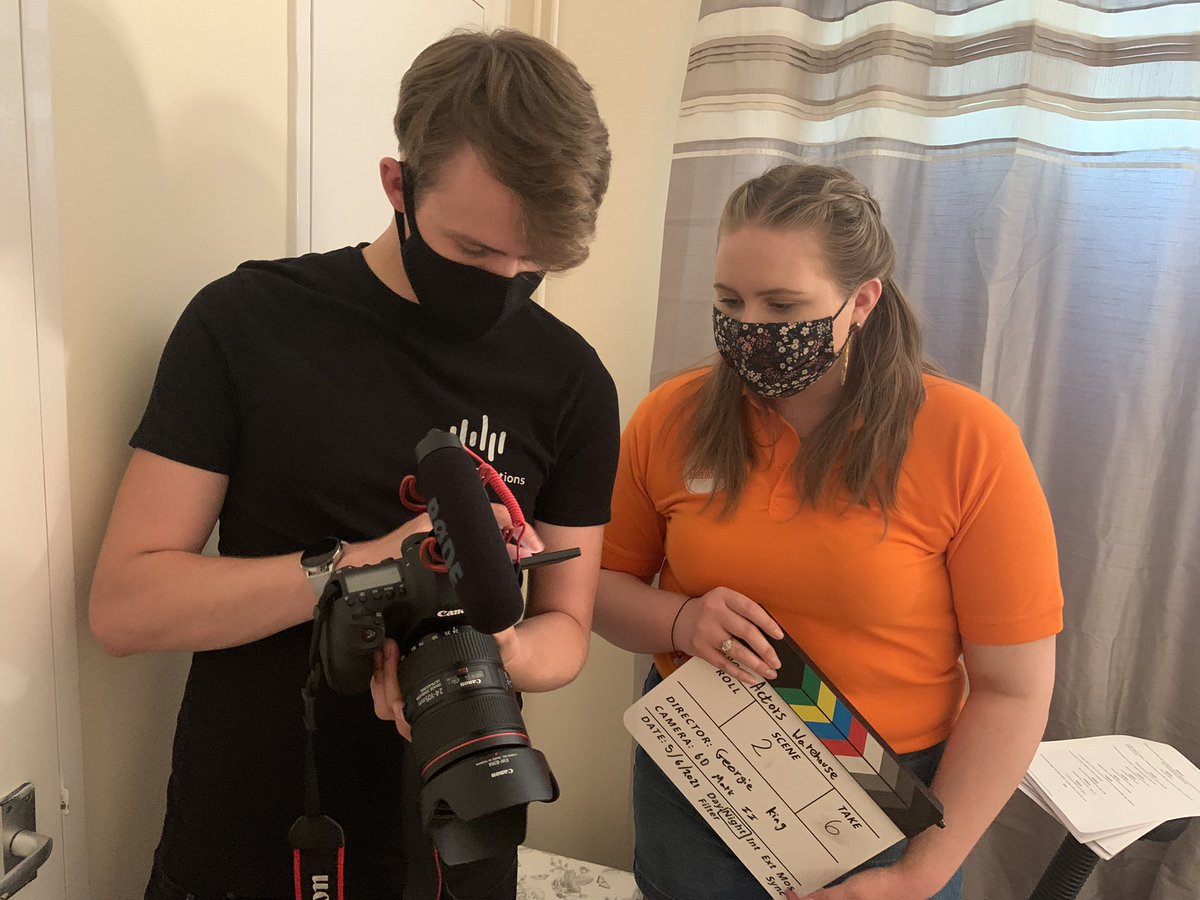 WeAreActing's tweet photo. 👐✨ 5 things EVERY actor needs to know ✨👐

1️⃣ Casting Directors are NOT the enemy.

2️⃣ Consistency is KEY!

3️⃣ There’s no “right” (or wrong) way to break into the industry.

4️⃣ Being a decent person MATTERS.

5️⃣ Things WILL get frustrating…

#ActingTips
#ActorsLife https://t.co/IHCGDGBqtG