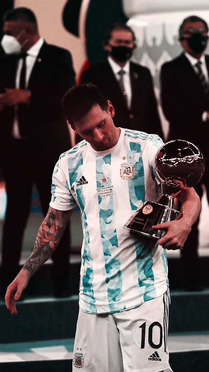 Messi Copa America Wallpaper: Để cập nhật về Messi trong trận đấu Copa America, bạn không thể bỏ qua hình nền Messi Copa America này. Với chi tiết chân thực và màu sắc sáng tạo, bức hình này chắc chắn sẽ khiến bạn cảm thấy bị cuốn hút ngay lập tức.