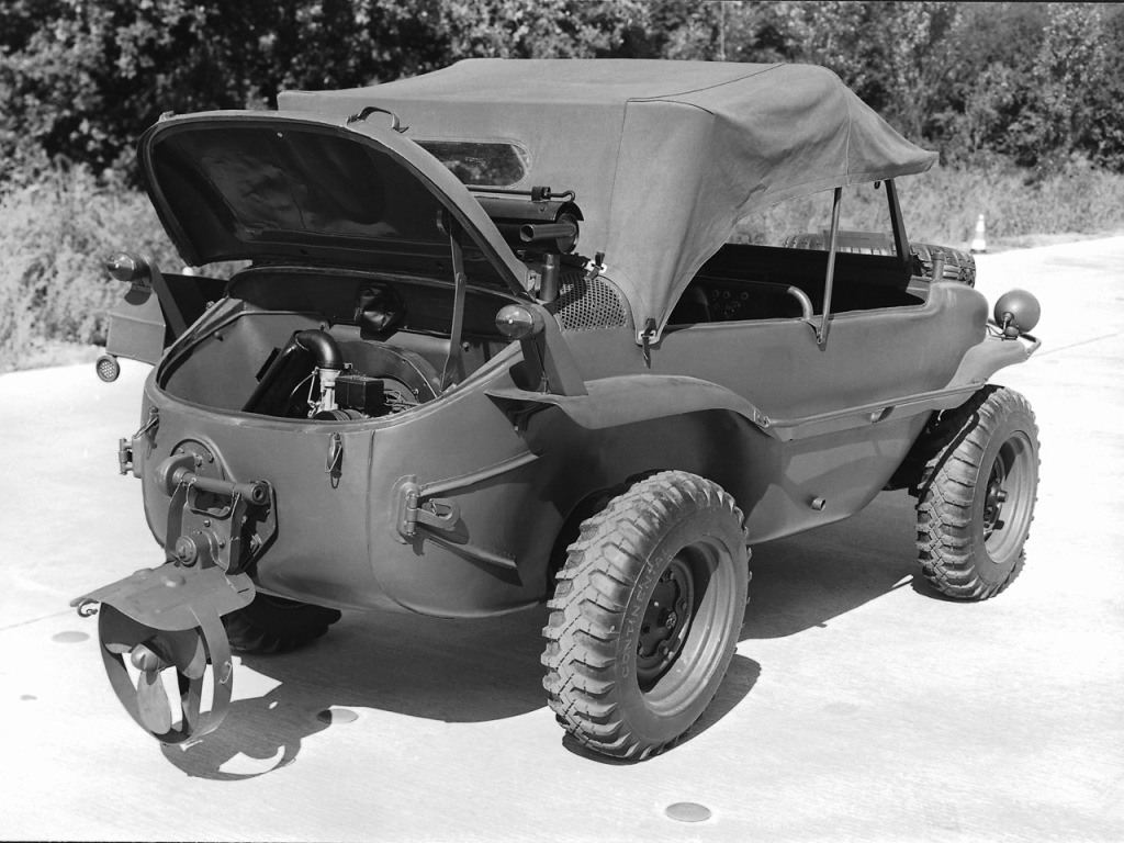 UltimativCars's tweet photo. A new day, a new USED car [n°2]

From 1942-44, #Volkswagen produced the #Typ166 "#Schwimmwagen" ("floating car") for the #Wehrmacht  in 14.276 units.

Of course, many of those haven't survive the biggest crime in the humanity, which was the #WW2.
But, this one did &amp; it's on sale. https://t.co/kV9yu4YBkM