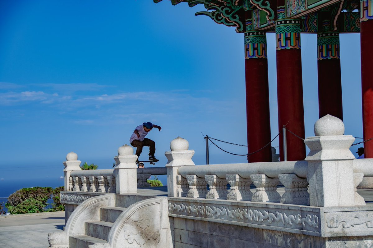 Backside of friendship #skateordie #losangeles #photography