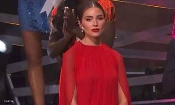 AnnBlanco03's tweet photo. Olivia watching @catrionaelisa
and Nicole hosting #BinibiningPilipinas2021 https://t.co/mBWDOXQS9L