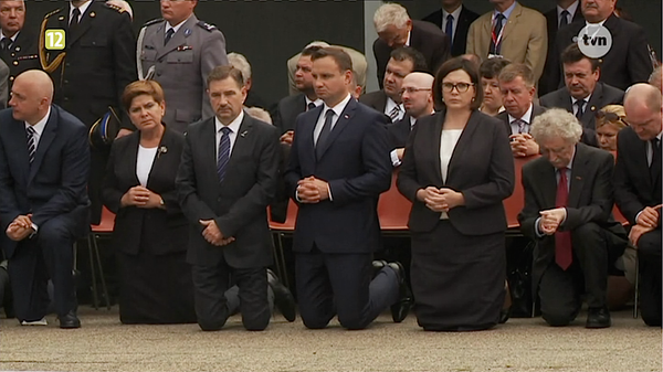 AdamAdam494949's tweet photo. A pierdolą że wstali z kolan. Kłamcy i przestępcy. https://t.co/ZVsjYzFyWD