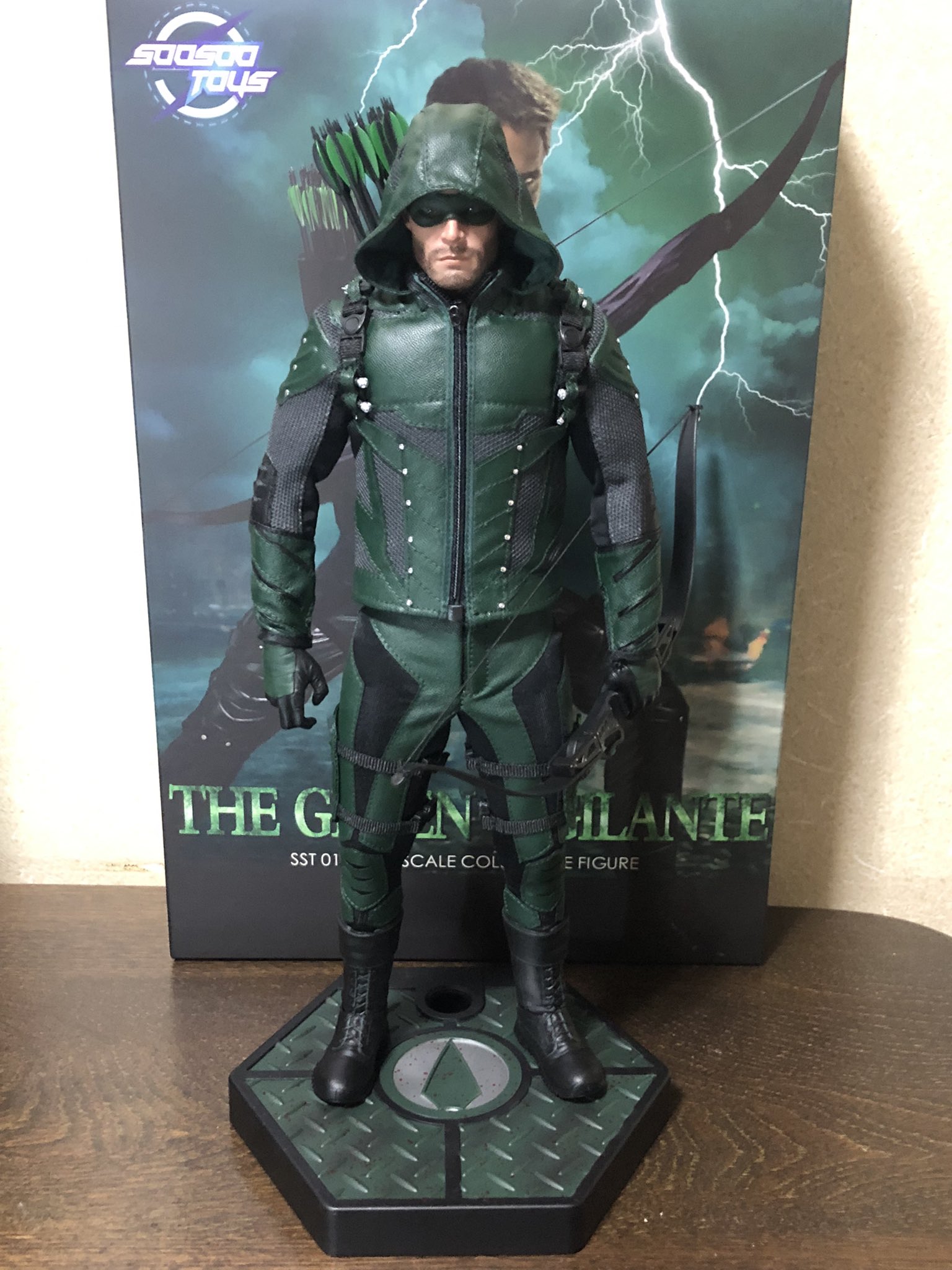 グリーン アロー オリバー・クイーン the flash Green arrow