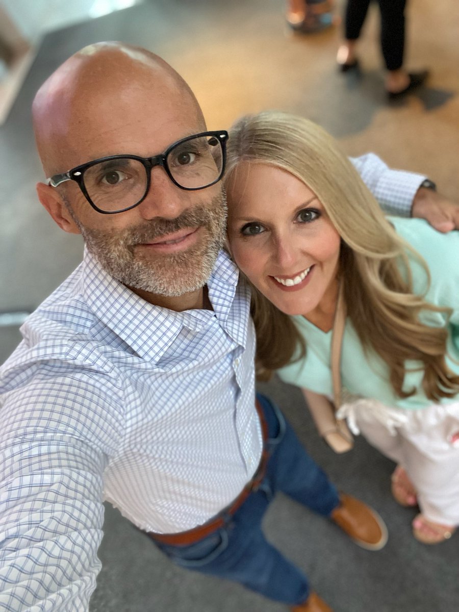 So glad #NAESP21 finally gave me the opportunity to connect in person with @mradamwelcome!  One of my inspirations for years, I now call my friend!  He's the real deal!  

Louisiana principals, keep your 👀 open for Adam in our state this school year!🤞