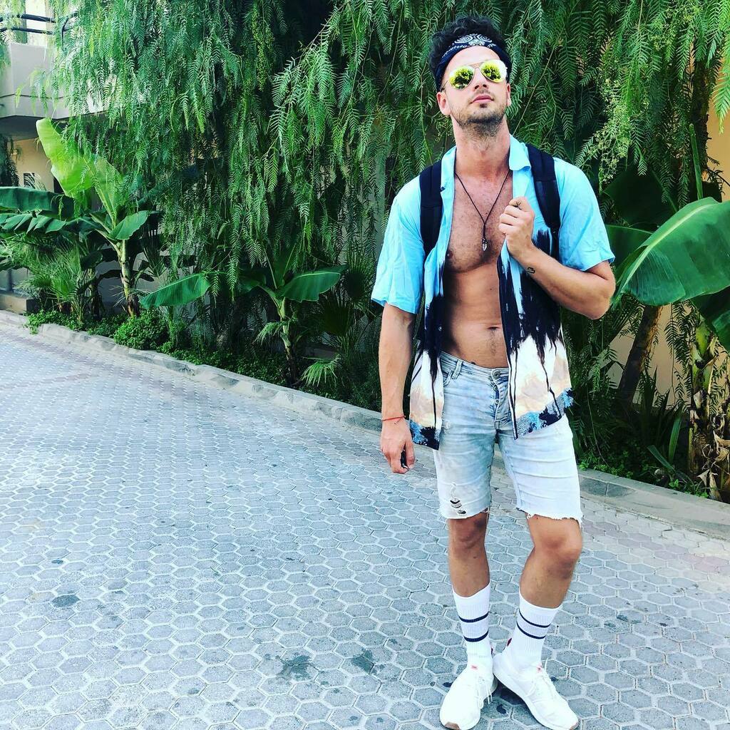 Sunday church outfit #sunday #beachmode #gay #travel #model #male #whitesocks #whitesocksfetish #potd