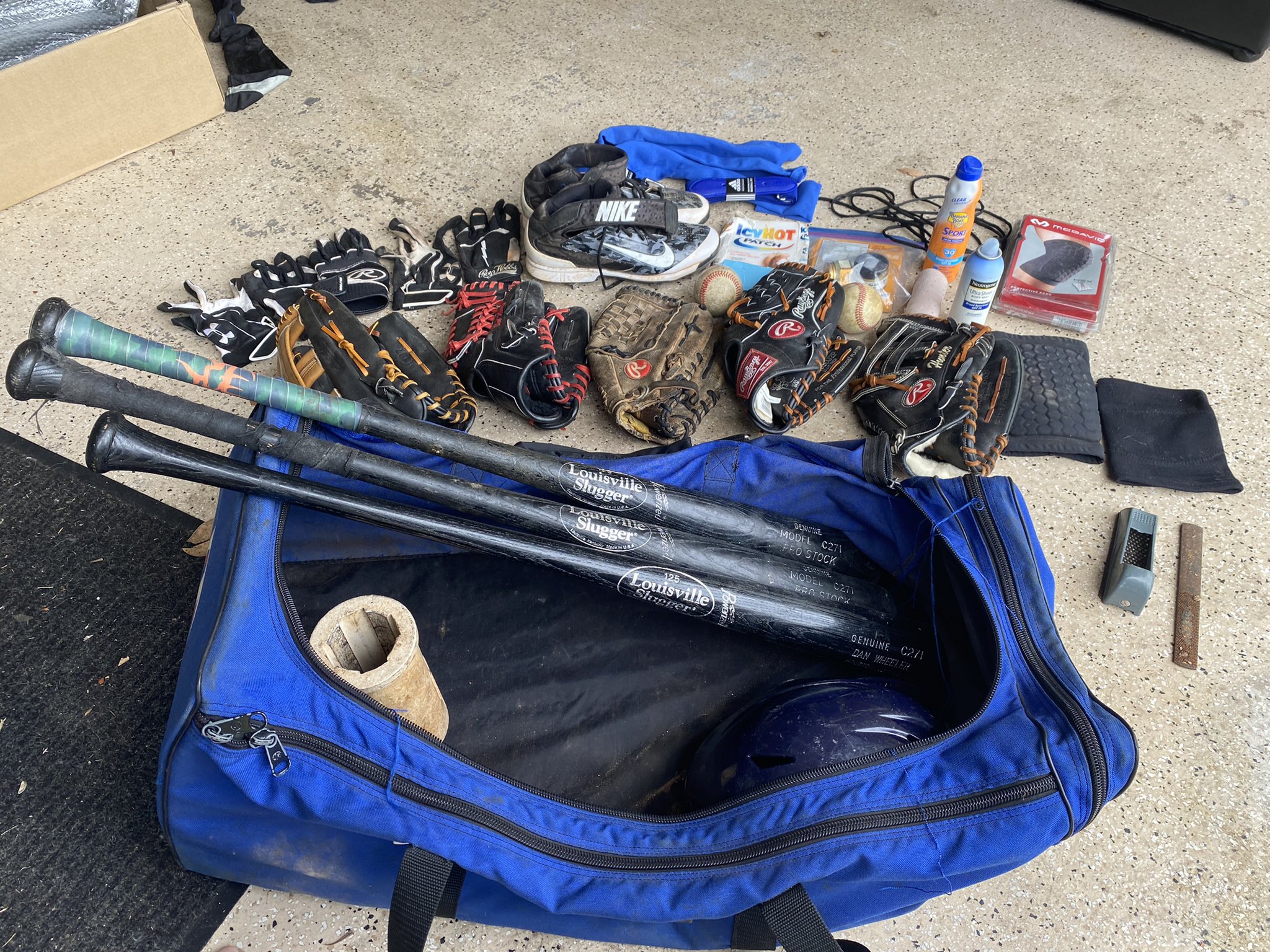 Mike Flaskey on X: Felt adventurous this am and decided to clean out my  baseball tournament bag. Amazing what makes its way into these bags after a  couple tournaments. All done and