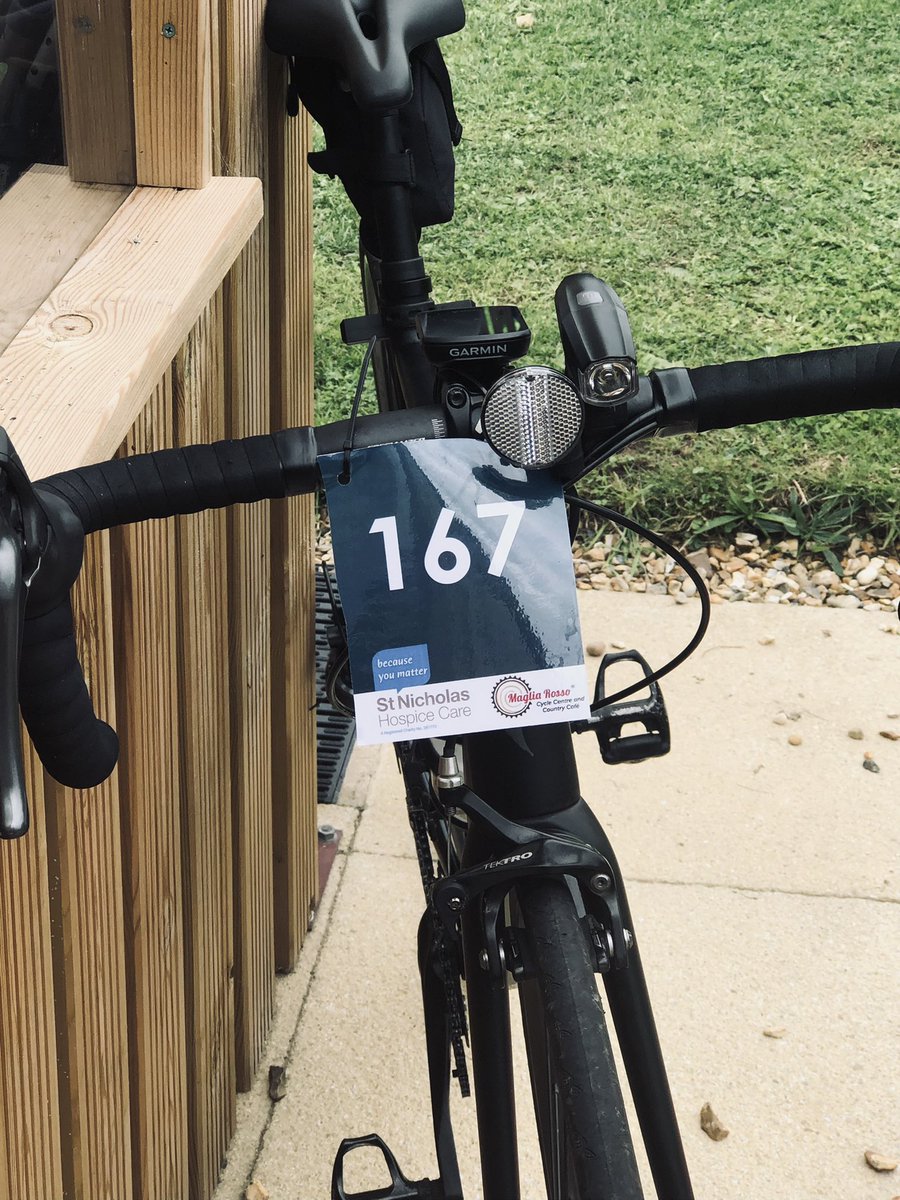 RuuunGraham's tweet photo. The Edge Cycle Ride. Ok this is becoming a nasty habit. Supposed to be a 30 mile ride and end up doing 36 ๐คฆ๐ป๐ด๐ปMissed the sign again ๐ฌ May need my eyes tested ๐ค @stnichhospice @MagliaRosso @atkinsdellow great event ๐๐ป #ukcylechat #cyclinglife #cycling #ukrunchat #runchat #TDF https://t.co/KNyhtE3hge