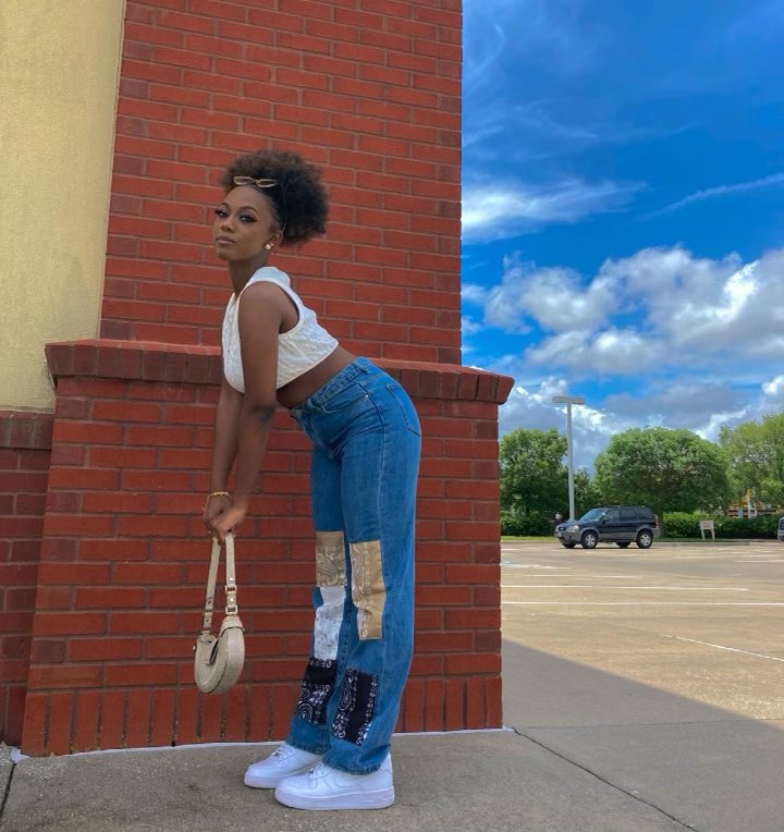 25Txsu's tweet photo. #WhosWhoatTXSU
-Ayejay🤍
-Texas Raised, Florida Born
-Clinical Psychology Major
-Never a dull moment w/me &amp; I’m laid back 🕺🏾
- insta @ayejaynxtdoor https://t.co/8nTcqTdkM4