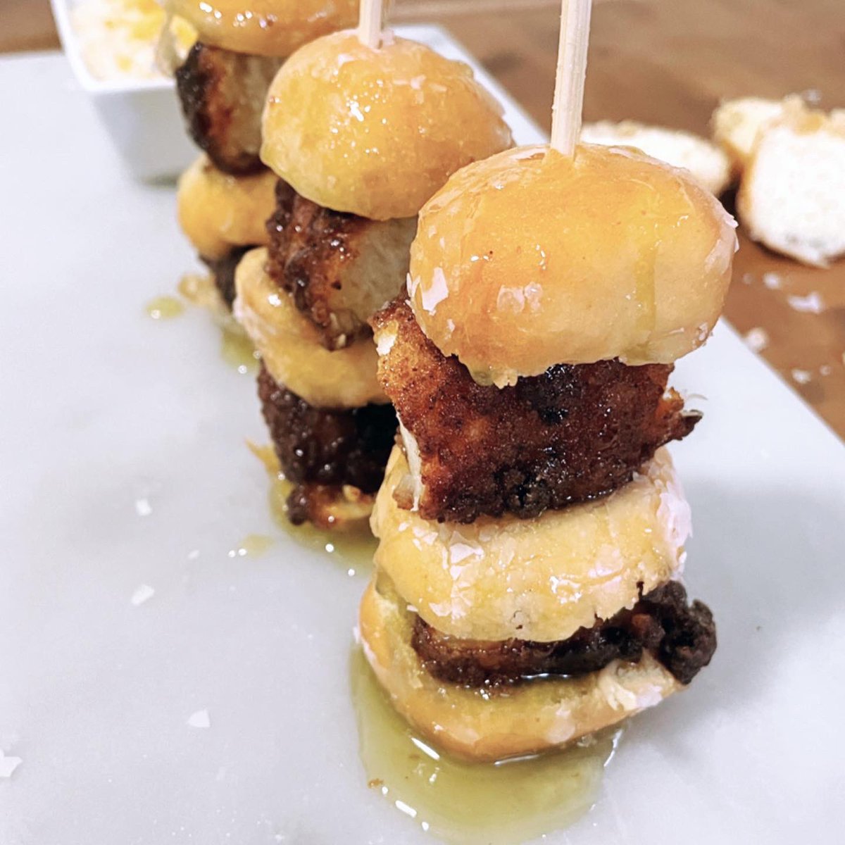 joneslance's tweet image. #workwithwhatyouhave Dunkin munchkins + @bantamandbiddy tenders w/ wasabi honey 🔥🔥🔥🔥🔥