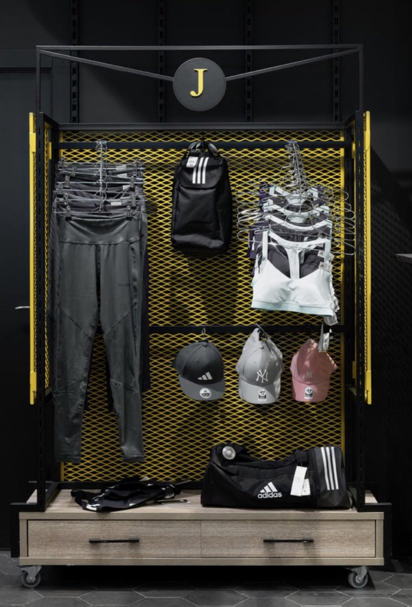 AndyBailen's tweet photo. Sell the outfit not the item.
https://t.co/jlkpEPO3CW
#3PeConsulting #AllThingsRetail #popupstore #omnichannel #retail #consumerproducts #startup #privateequity #venturecapital #franchise #franchising #turnaround #businessturnaround #bestadvice #innovation #entrepreneur https://t.co/2W02qTgrei