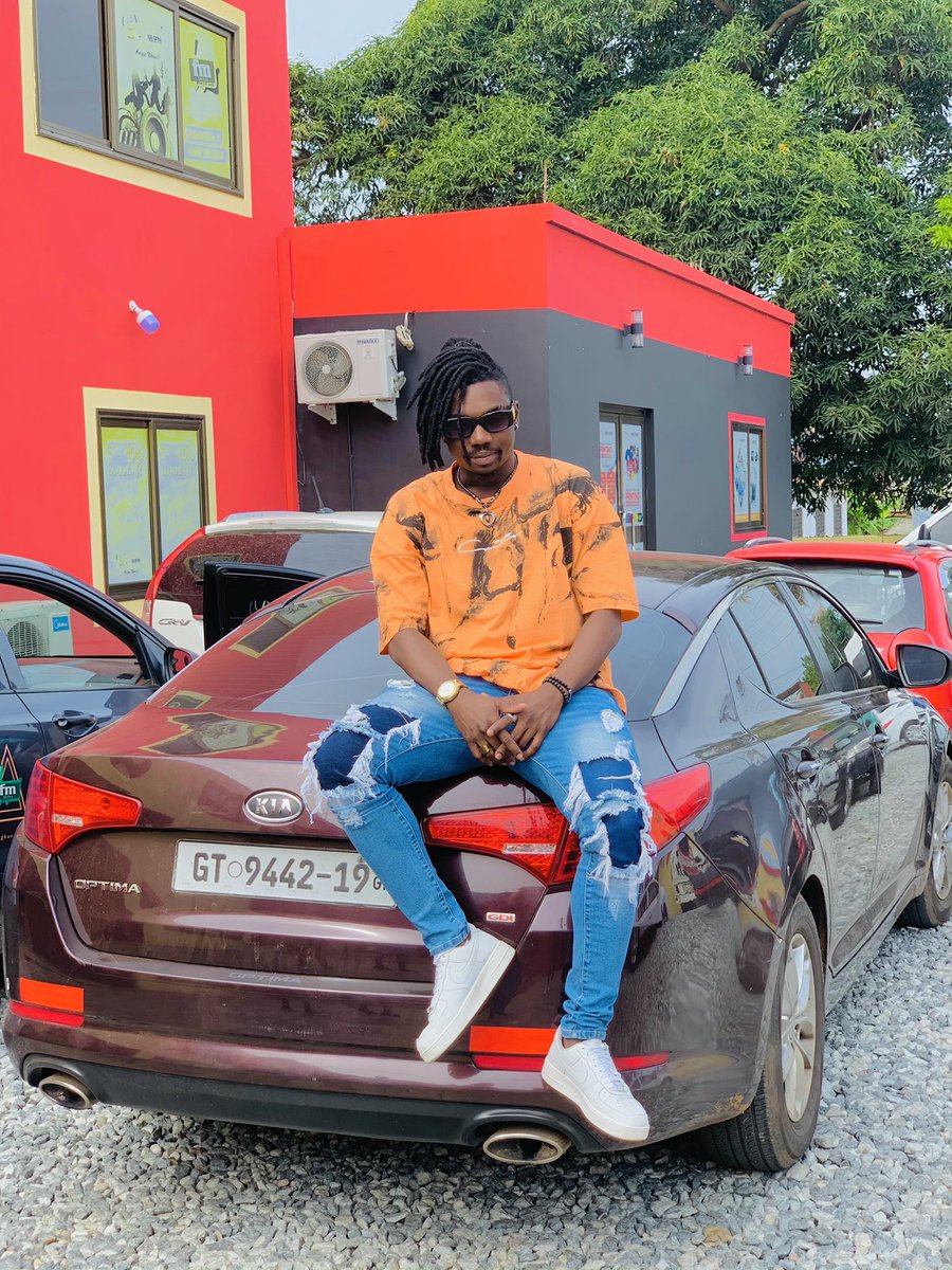Remyadan's tweet photo. ✝️G H A N A 🇬🇭 ✝️
.
.
The African tour (BIM TOUR) has started well 🔥🔥🔥. . I have great things for you in the days to come, stay connected.
.
.
PUTUU REMIX WITH @stonebwoyb is available , go to streaming 💪🏾💪🏾🚀🚀.
.
.
. 
.
.
.
.
#art #africa #putuuremix #Bim_tour https://t.co/FoiJqFWKor