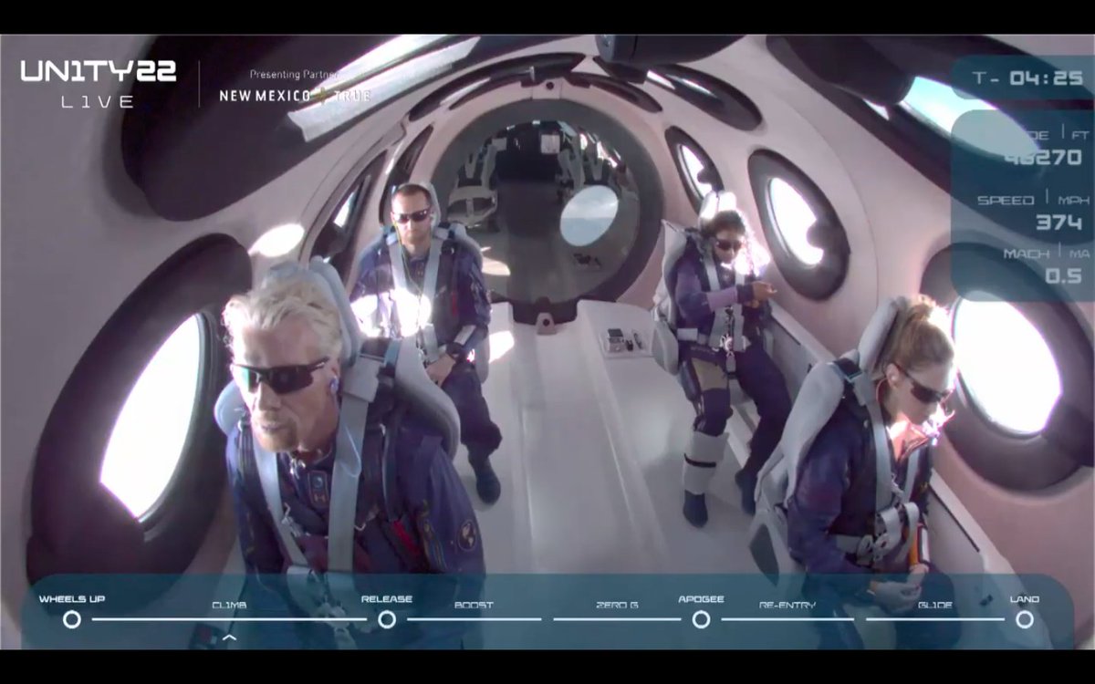 Ajmeunier's tweet photo. Bienvenue à bord de #Spaceship2. #Lachroniquespatiale https://t.co/JazlvYcFi0