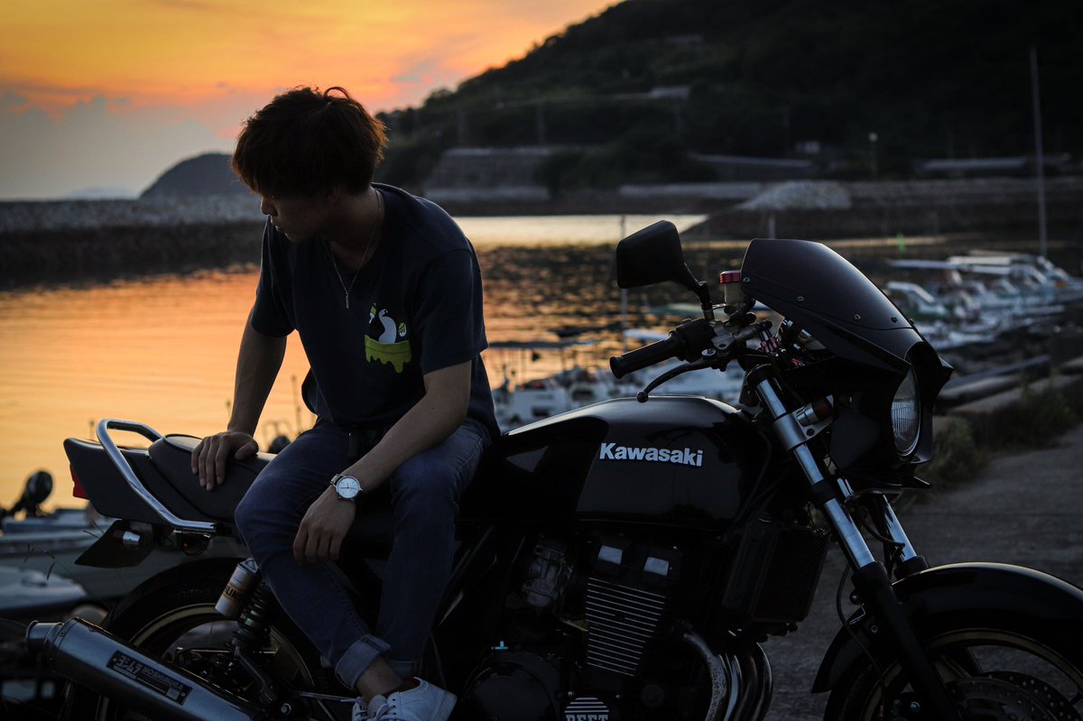 second bike✌️

#zrx400 #KAWASAKI #水冷ネイキッド