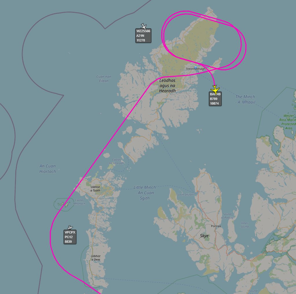 gmrpetricca's tweet photo. @British_Airways #BAW49 #BA49 from #London @HeathrowAirport to #Seattle @flySEA circuiting over #Stornoway #Hebrides @SYYAirport for the last half an hour and now diverted to land in #Glasgow @GLA_Airport.
Only heard it due to low cloud cover here. Hoping everyone is safe. https://t.co/TYA0i33zip