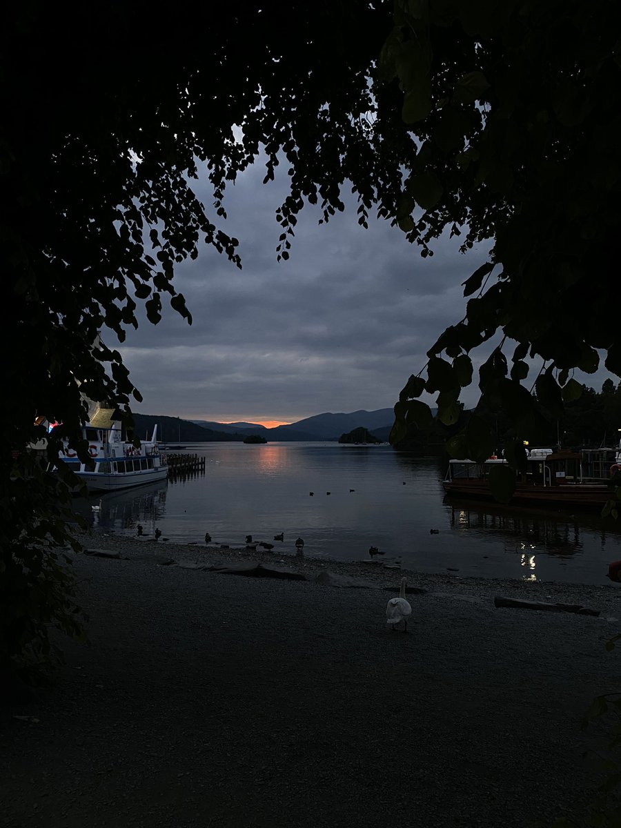 A weekend escape at the lake 🤍