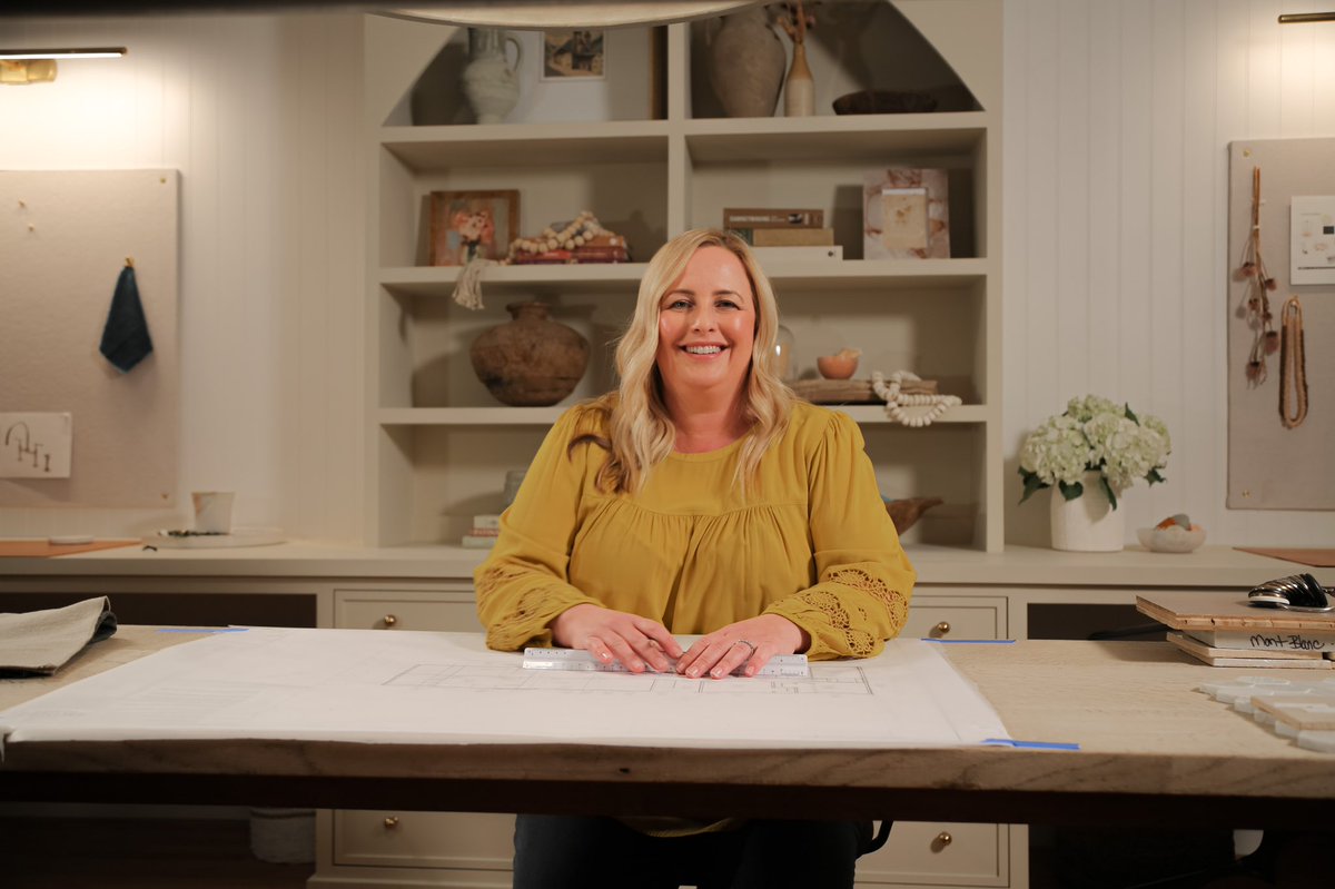 BigTableMedia's tweet image. Hey SacTown - did you know we made a pilot that takes place right here in Folsom?! Folsom based design rockstar, Leyla Jaworski, helps a local family fall in love with their home all over again by reimagining their wasted space. 

#BigTableMedia #WastedSpace #HGTV