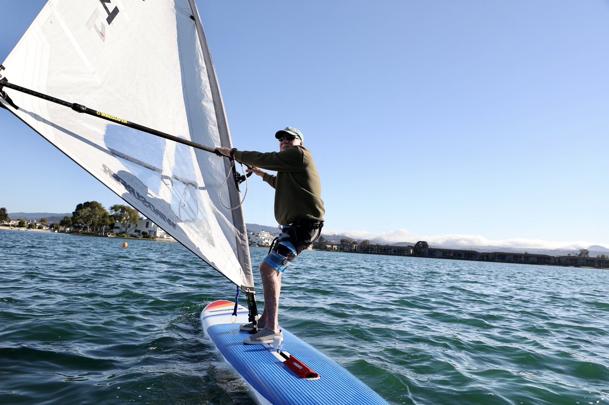 dude1bry's tweet photo. @scrimshaw_searunner31 (aka Bruce Matlack), the first windsurfing world champion, came and raced with us at fleet18. The conditions were Bruce’s fav…light and shifty. That cat still has the moves…
📸: @dude1bry
#oldschool #windsurfing #windsurferLT #fleet18 #california https://t.co/7jjhxW7luC
