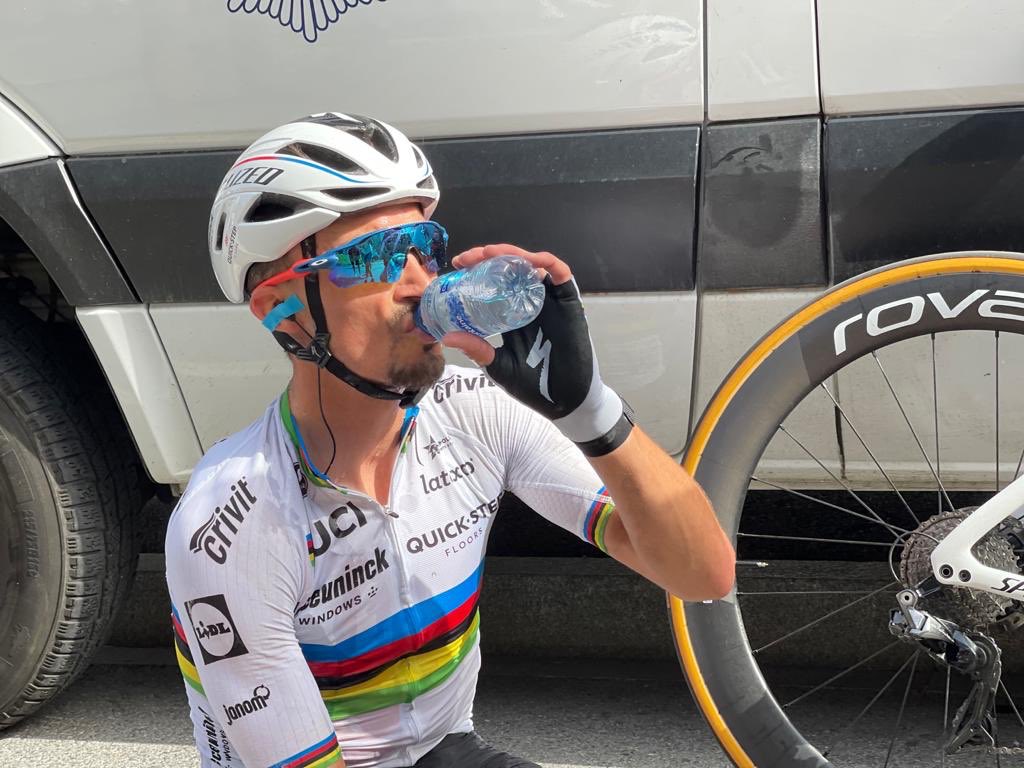 soudalquickstep's tweet image. Follow us and RT this picture for a chance to get a Pro Cycling Manager 2021 game key.