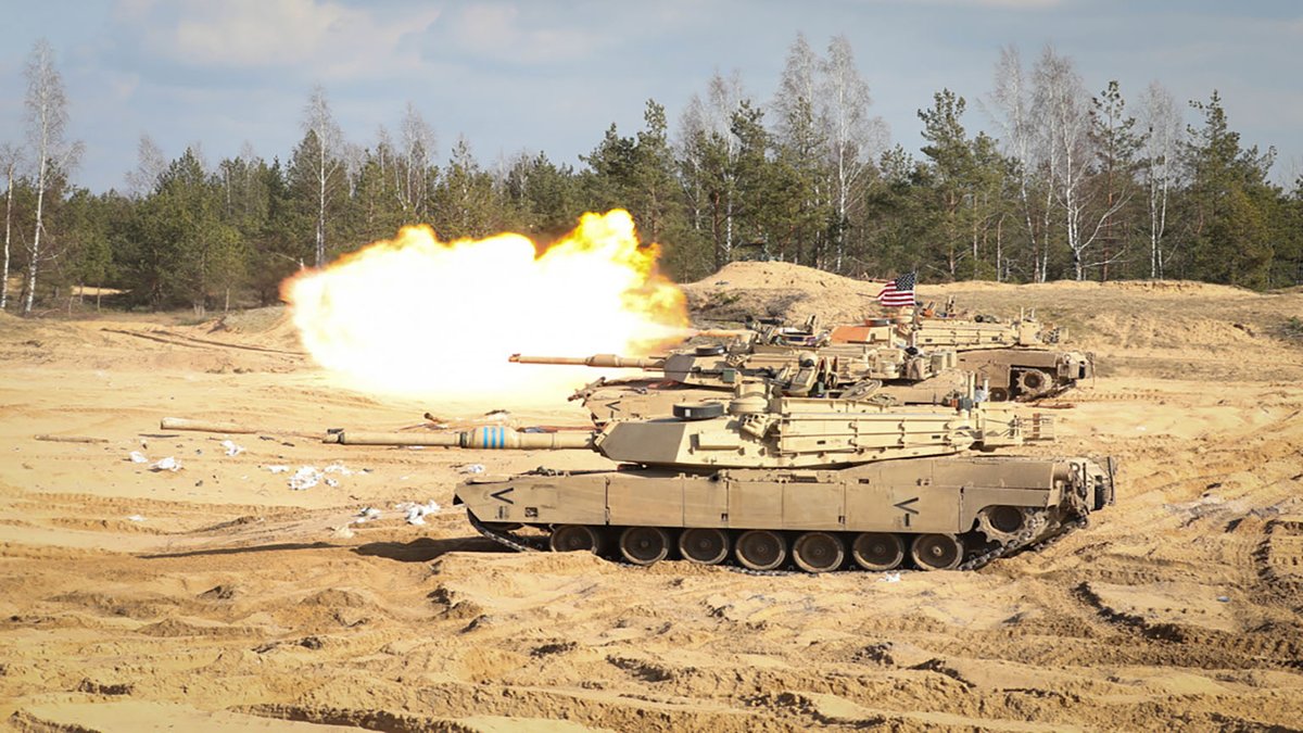 USArmy's tweet photo. 💥 FIRE! 💥 

Abrams tanks from 2-8 Cav, @1stCavalryDiv, line up and fire during a live fire demonstration at the Adazi military training area, Latvia.

📸 ➡️ Sgt. Alexandra Shea

#Ready2Fight | #TankTwitter https://t.co/JE19PrM3ld