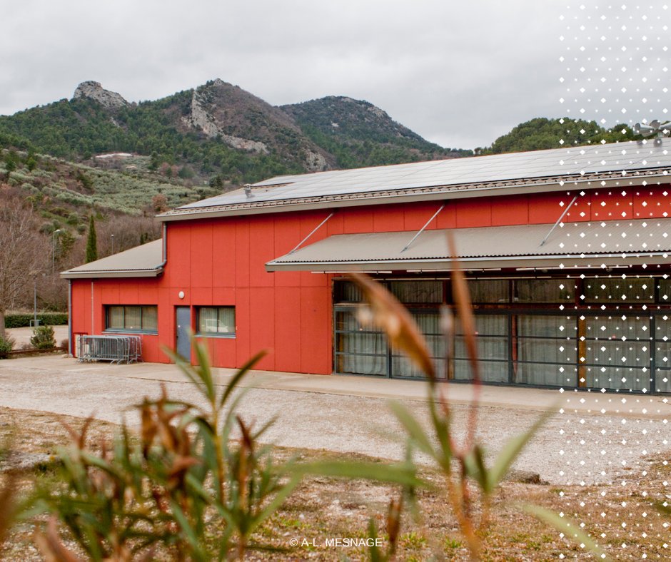 #SonsdIci, le #podcast du #PNRBp qui vous amène écouter les paysages et la vie de celles et ceux qui Sons(t) d'Ici. Stéphane Gillet, président de la Centrale Villageoise Sud Baronnies, nous reçoit pour discuter de ce projet citoyen plein d'énergies 👉  buff.ly/3wvSr8I