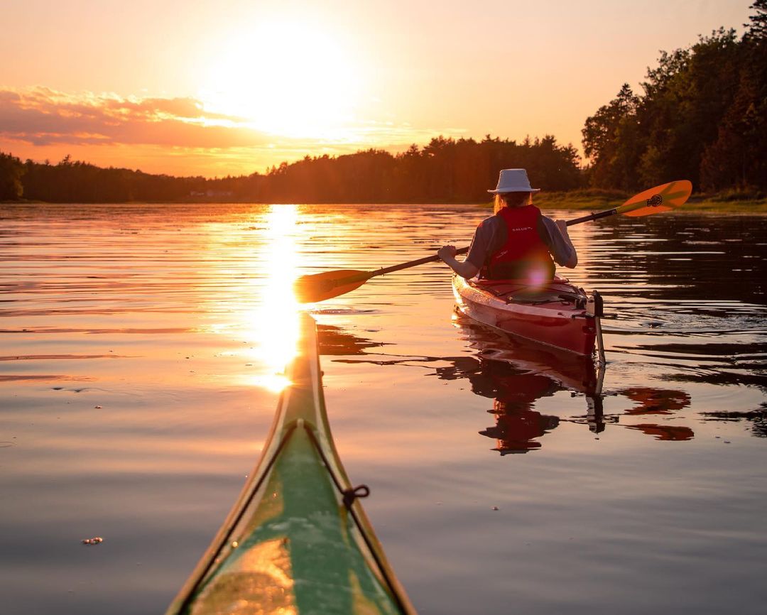 Paddlin' into paradise 😍 

📍 Meadowbank

Photo by <a href="/atlnortheast/">A | NE</a>