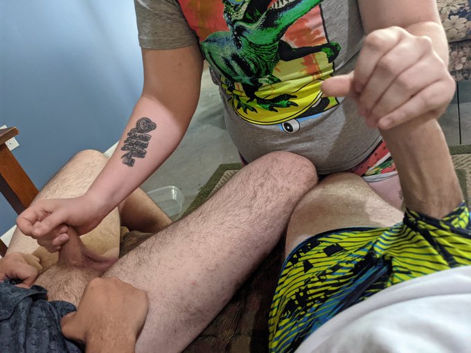 Made sure to share my lil slut boi with a friend 😉 https://t.co/x9wu8lgUpw<a href="/tag/bigdick"class="tags"><span>#bigdick</span></a><a href="/tag/cock"class="tags"><span>#cock</span></a><a href="/tag/alpha"class="tags"><span>#alpha</span></a><a href="/tag/nsfw"class="tags"><span>#nsfw</span></a>