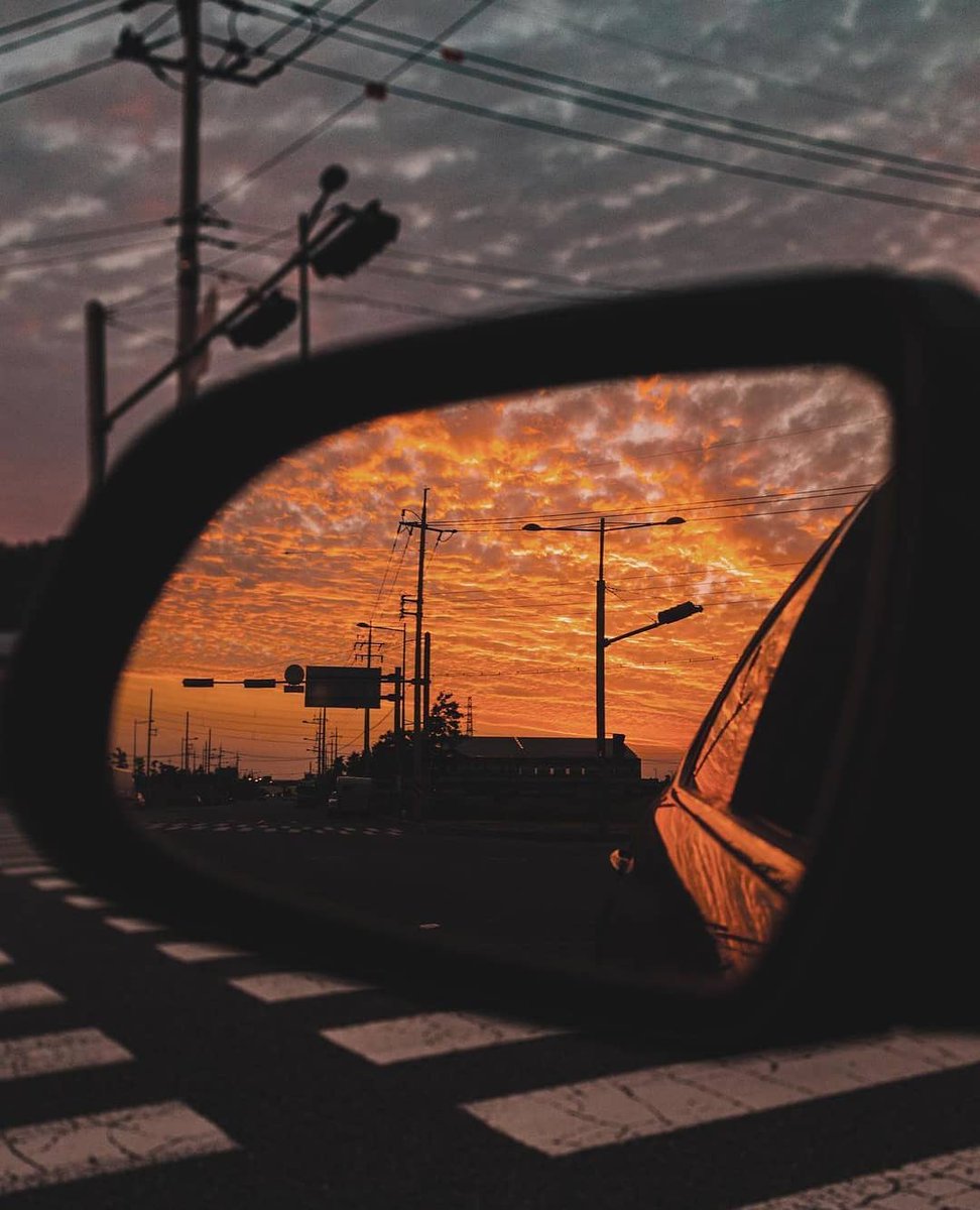 Exulansista's tweet photo. Sunset view. https://t.co/EeKsnanicq
