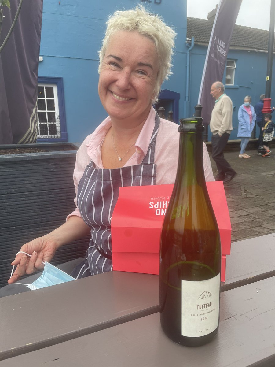 Fungarvan delivered as always 🏖😎🌭🍻Great to be back to see good friends and to see how wonderful Dungarvan is looking 🥰 <a href="/paulflynnchef/">Paul Flynn</a> <a href="/TanneryDungarva/">The Tannery</a> <a href="/SiobhanN67/">Siobhan</a> <a href="/eunicepower/">Eunice Power</a> @DvanChamber