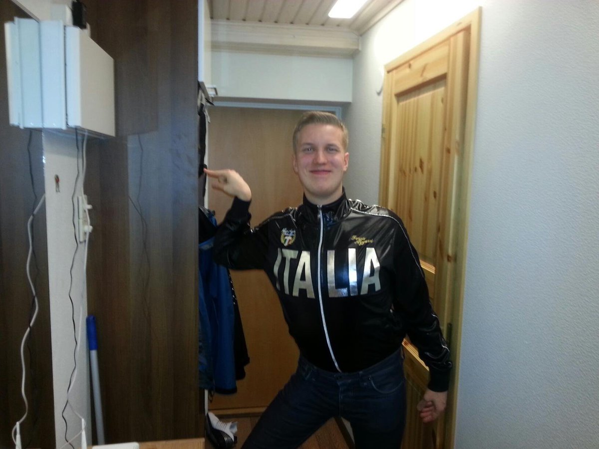 sha77e_r6's tweet image. 