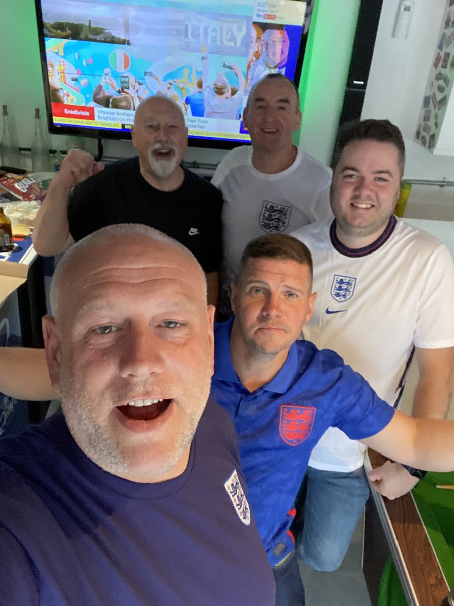 BoxBoxydan's tweet image. ⁦@SkySportsNews⁩ Boxy party #itscominghome🏴󠁧󠁢󠁥󠁮󠁧󠁿
