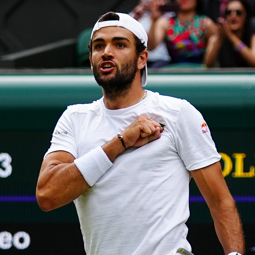 Palazzo_Chigi's tweet photo. Ti sei spinto dove nessun tennista italiano era mai arrivato. Complimenti Matteo e grazie per le emozioni che hai regalato al nostro Paese #Berrettini #Wimbledon https://t.co/MhYf2xIM0C