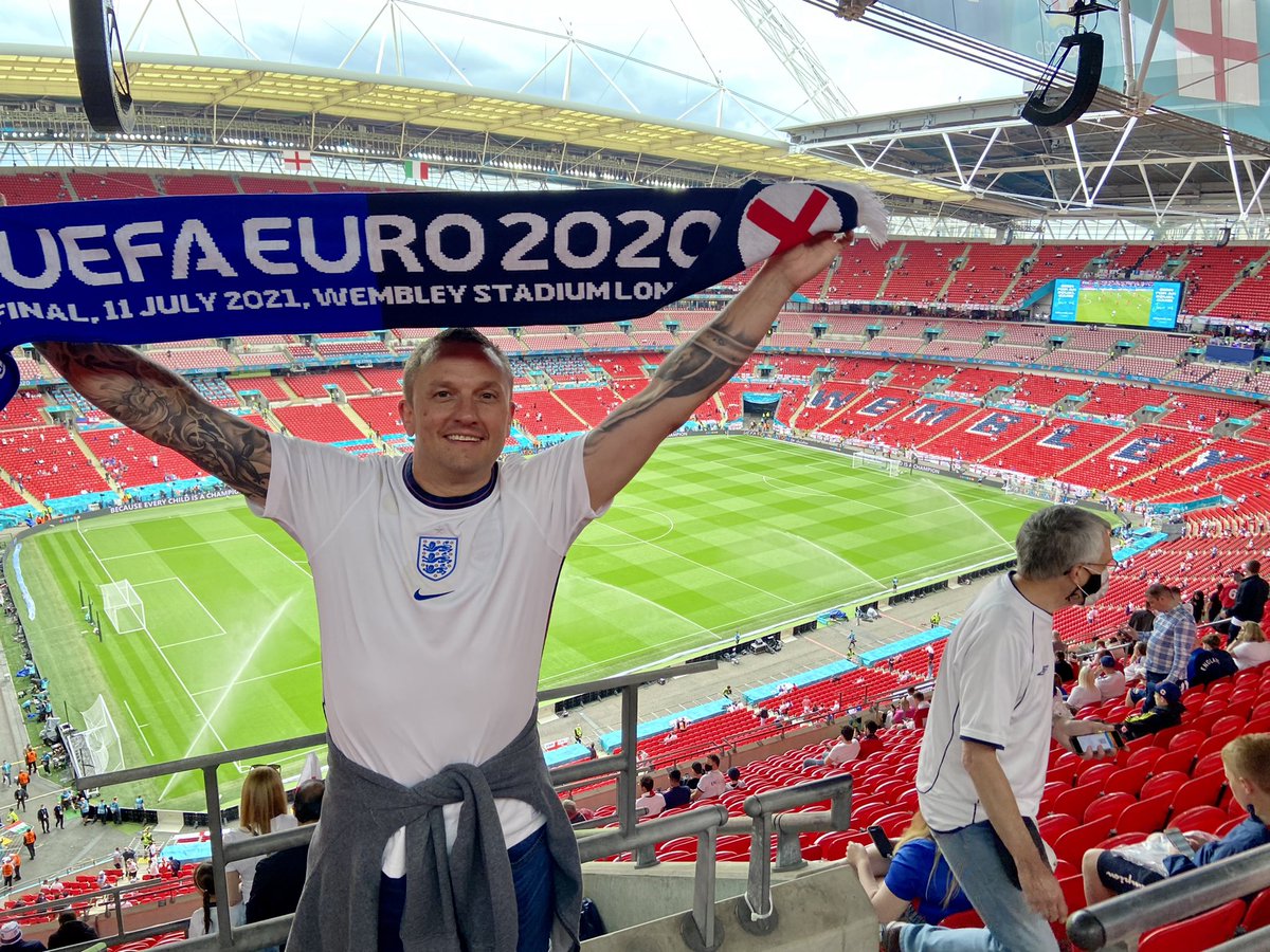 Daniel @EliteFootyTours what an absolute legend! 100% genuine. Once in a lifetime night!!