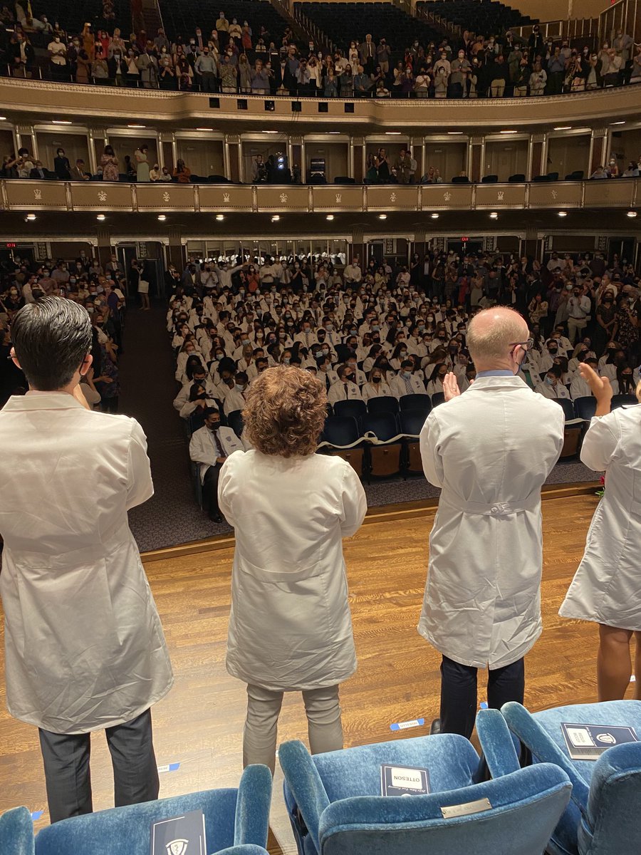 ⁦<a href="/metrohealthCLE/">MetroHealth</a>⁩ Dr. Sherrie Williams shared her wisdom during inspirational remarks at the ⁦<a href="/CWRUSOM/">CWRU School of Medicine</a>⁩ #whitecoatceremony welcome students!