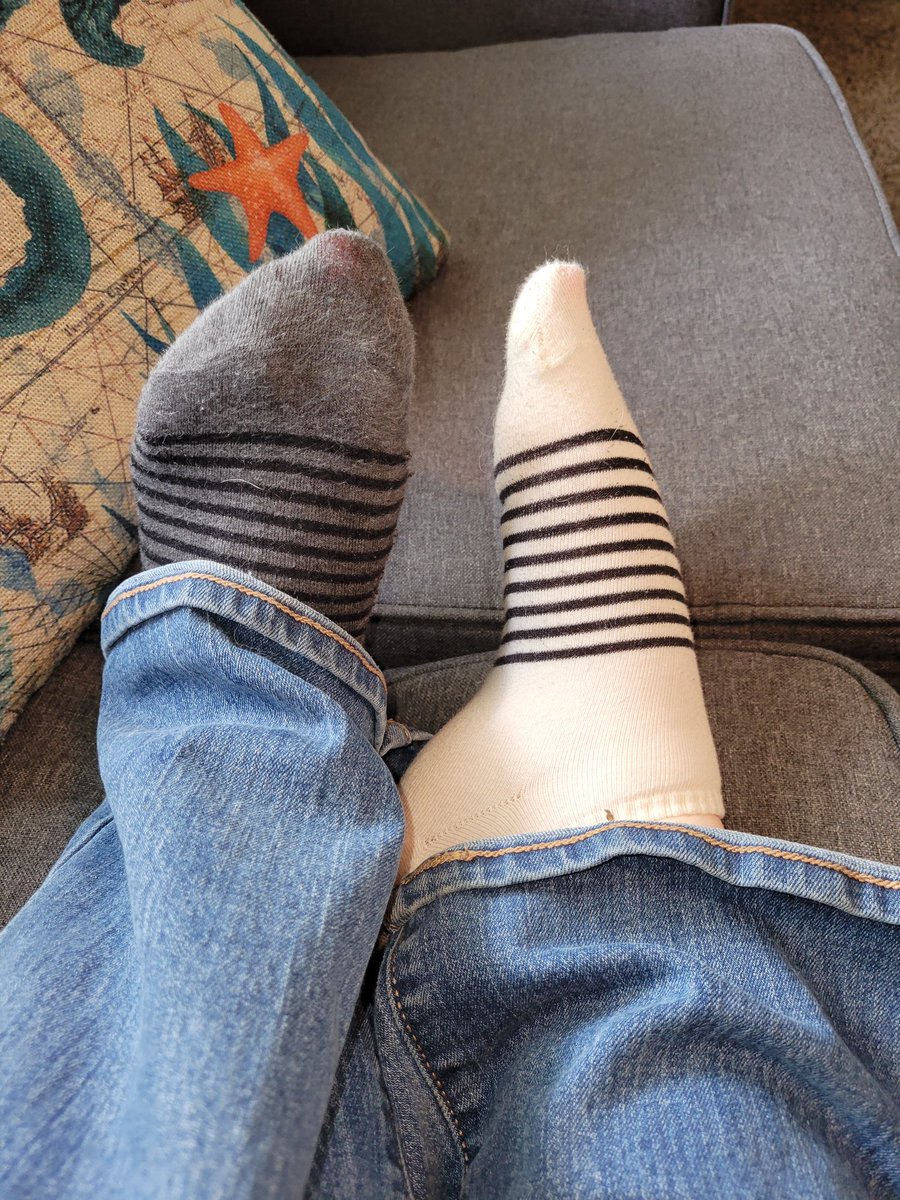 daphnenicoleda's tweet photo. Mismatched anyone? #feet #feetpics #feetworshipping #feetworship #cashapp #feetfetish #feetfetishnation #onlyfansfeet #sellingfeetpics #buyingfeetpics #footfetısh #feetnation #feetforfans #feetforretweet #socks #socksfetish #sellingcontent #buyingcontent #kik #onlyfansgirl https://t.co/sEXe15HUGD