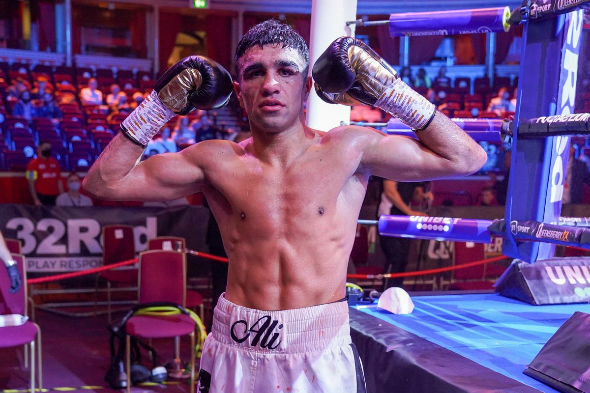 PrinceMuddy's tweet photo. What a win for MADMAN ALI @malijnr1996 last night.  @BTSportBoxing @frankwarren_tv @FrancisWarren https://t.co/ItDd7CLIkc
