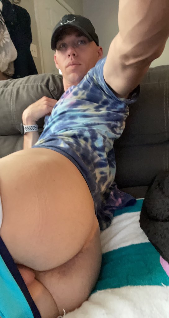 2 pic. #alphamale #pulsatingcock #bisexual #straightdick #dilf #gaytop #bisexual  #DeepDicking #bijock